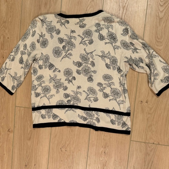 CJ Banks Sunflower Sweater Size X - Picture 2 of 4